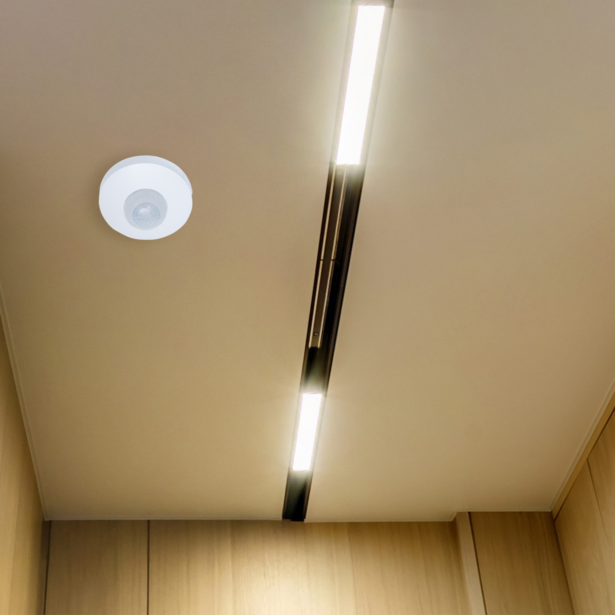 Sensor de movimiento 360° infrarrojo de triple sensor para interior