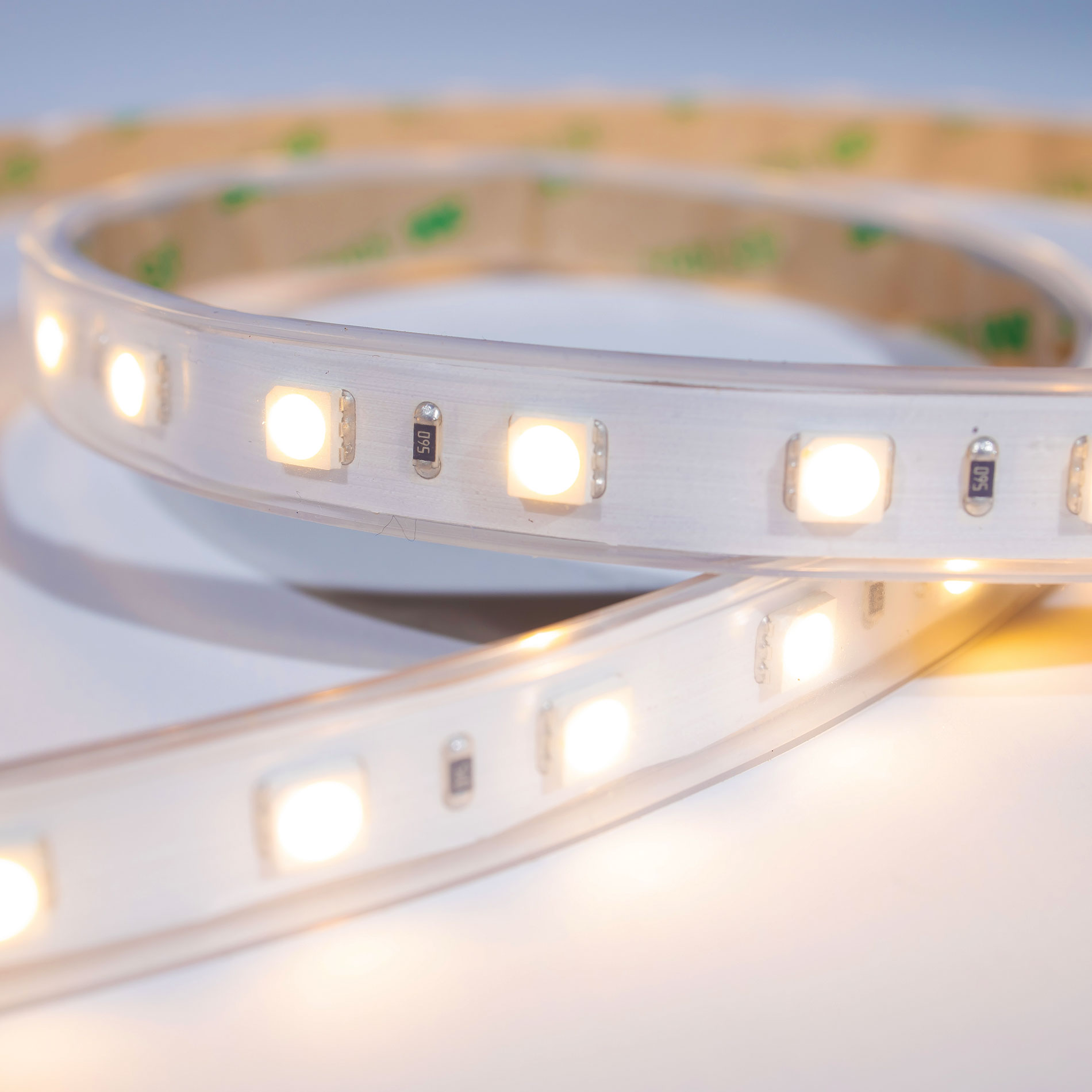 TIRA FLEXIBLE 60 LEDS |POR METRO, 5050 SMD 127 V, EXTERIOR / 2500K