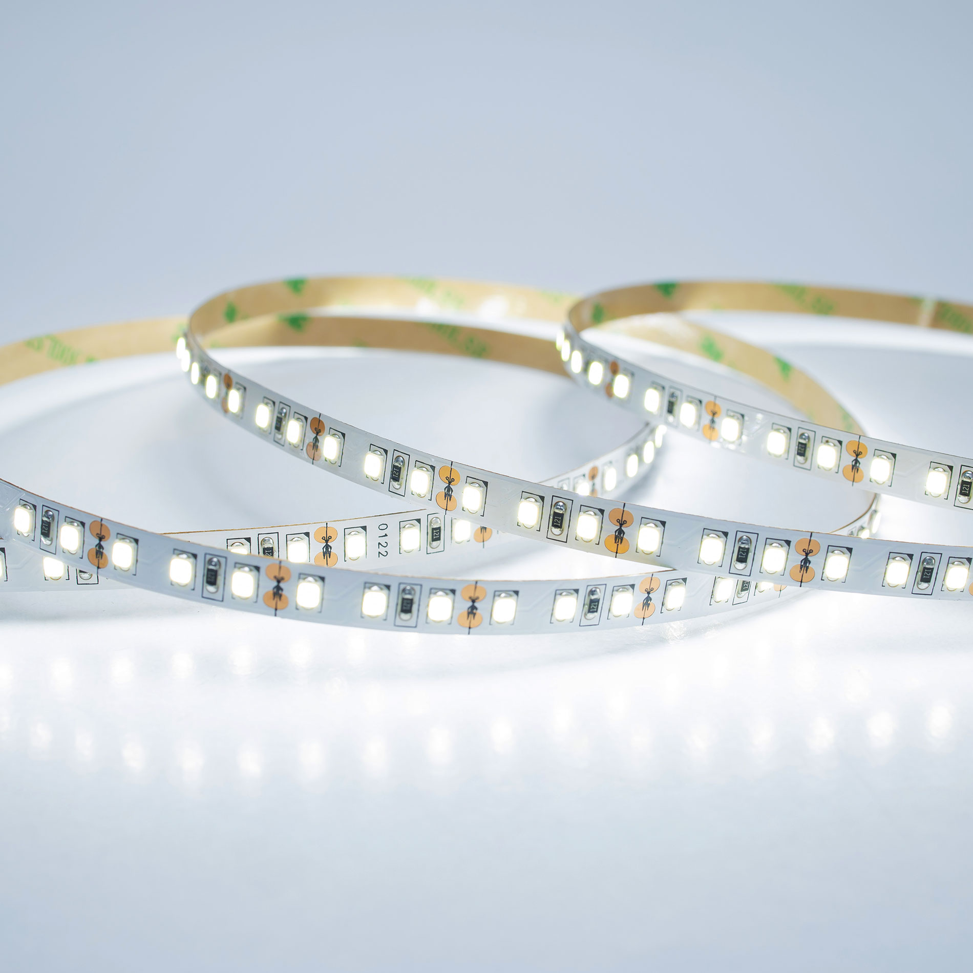 TIRA FLEXIBLE 120 LEDS POR METRO, 2835 SMD, INTERIOR / LUZ DE DÍA