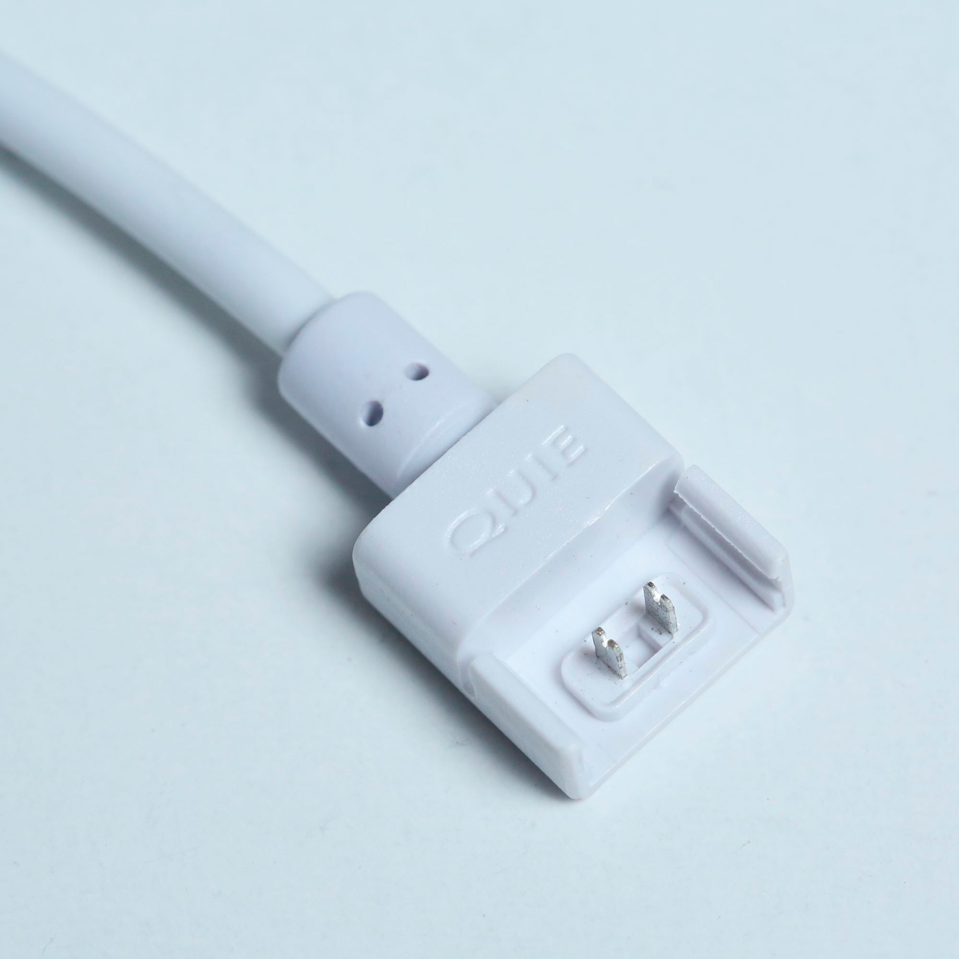 Cable c/conector de presión y terminación hembra para tiras 3528 SMD