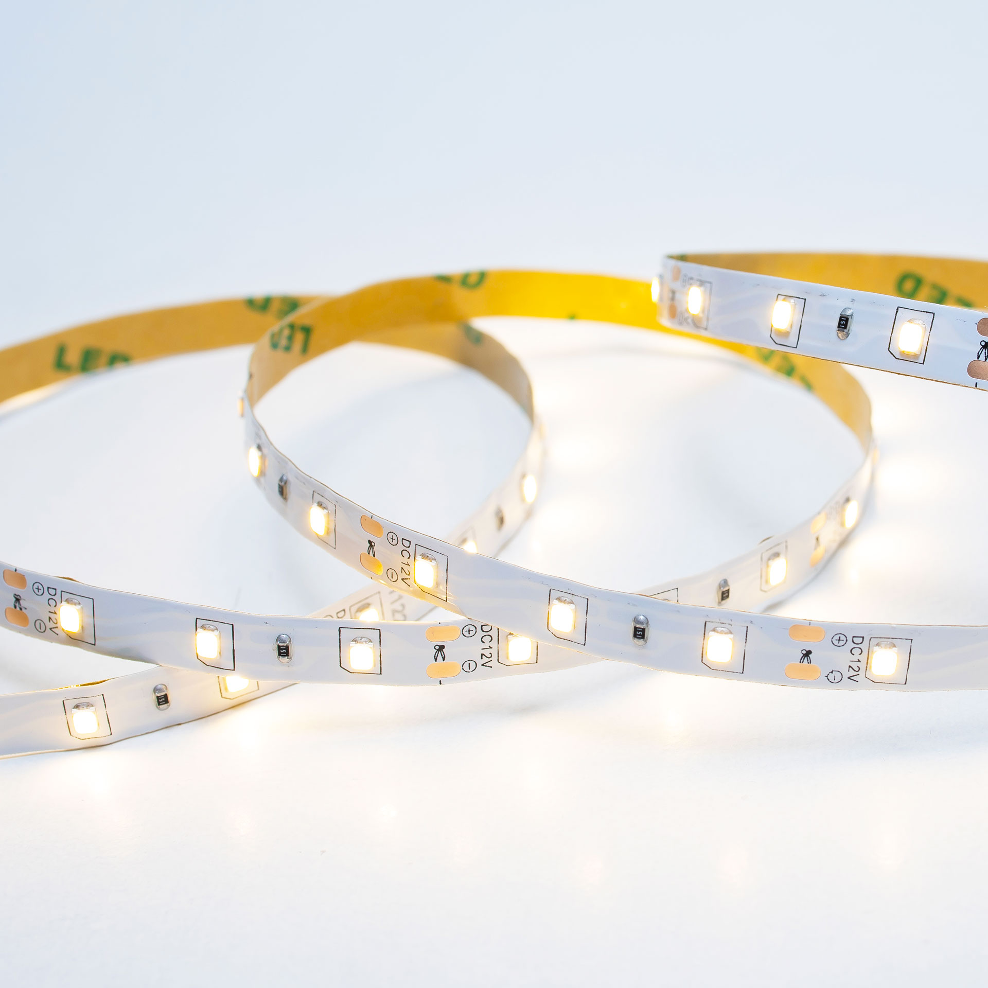 Tira Flexible 60 Leds por Metro, 2835 SMD, Interior blanco cálido