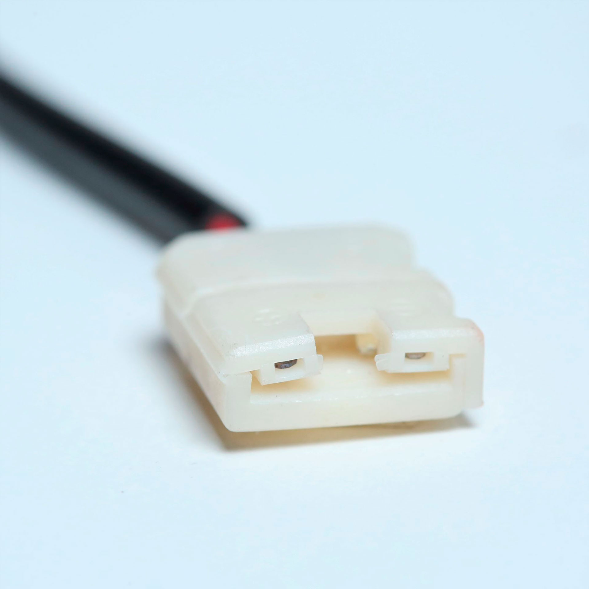 Cable C/Conector De Presión Y Terminación Hembra Para Tiras 2835 SMD
