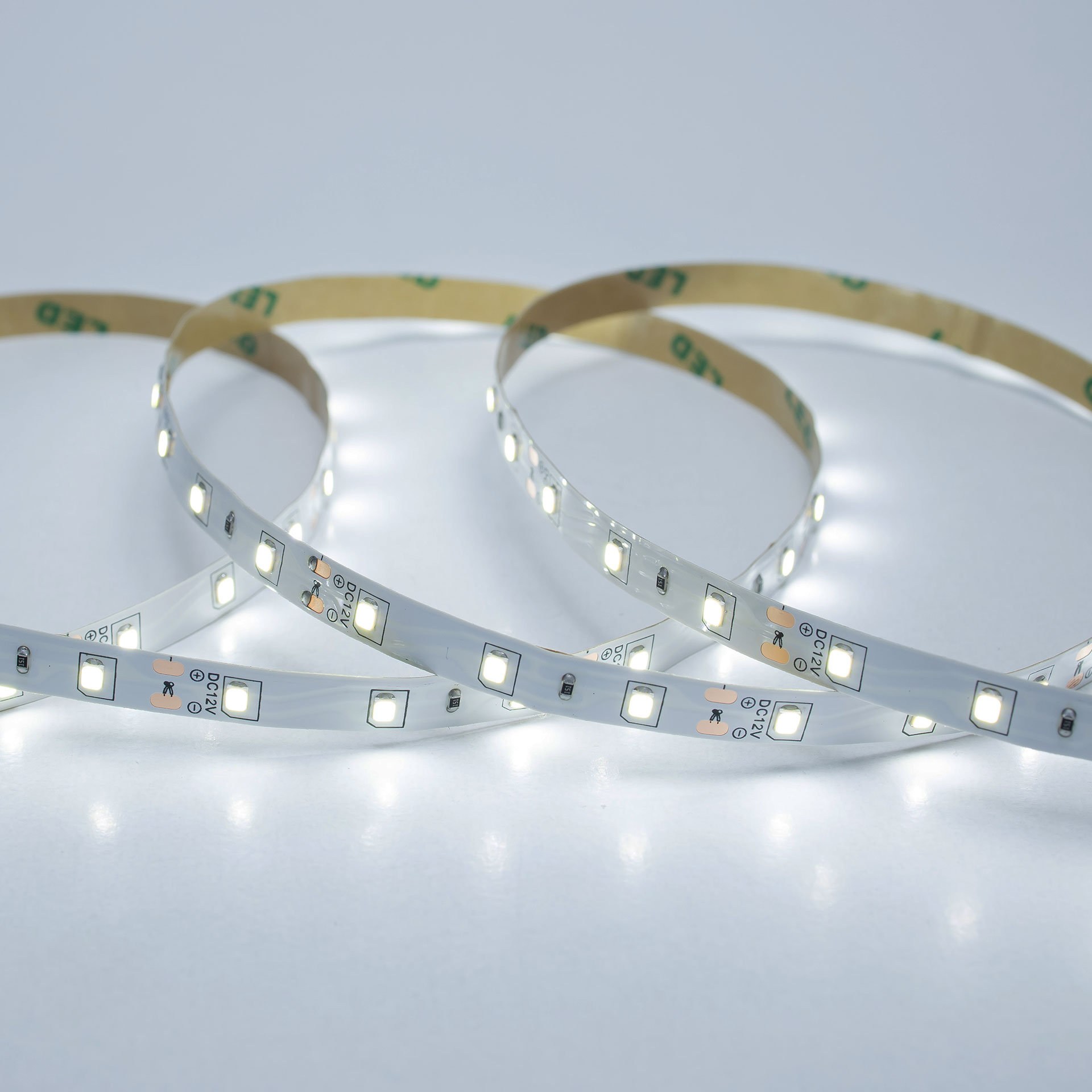 Tira Flexible 60 Leds por Metro, 2835 SMD, Interior luz de dia