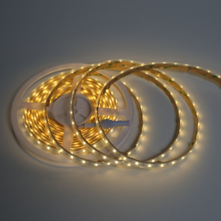 TIRA FLEXIBLE 60 LEDS POR METRO, 2835 SMD 127 V, EXTERIOR / BLANCO CALIDO