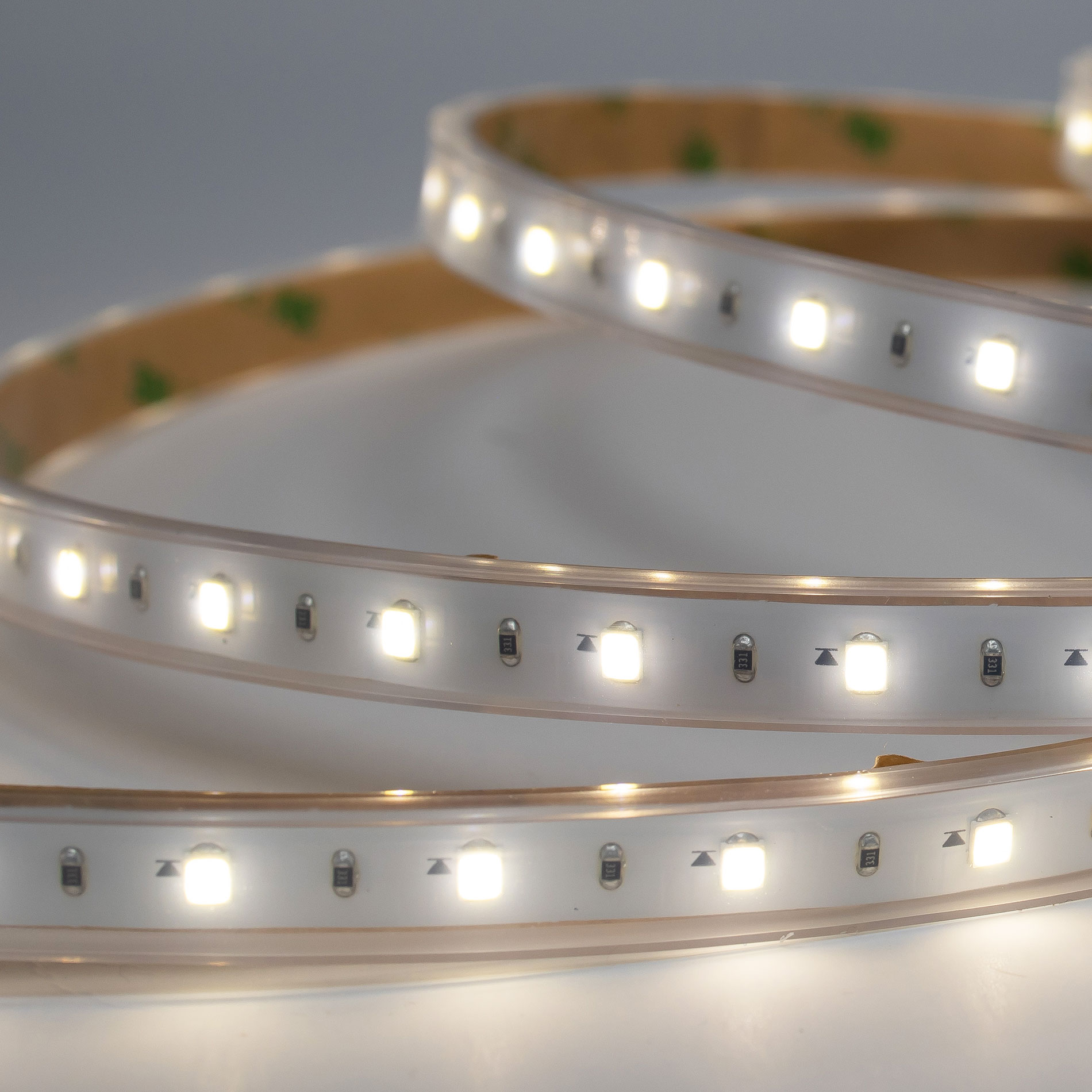 TIRA FLEXIBLE 60 LEDS POR METRO, 2835 SMD 127 V, EXTERIOR / LUZ DE DÍA