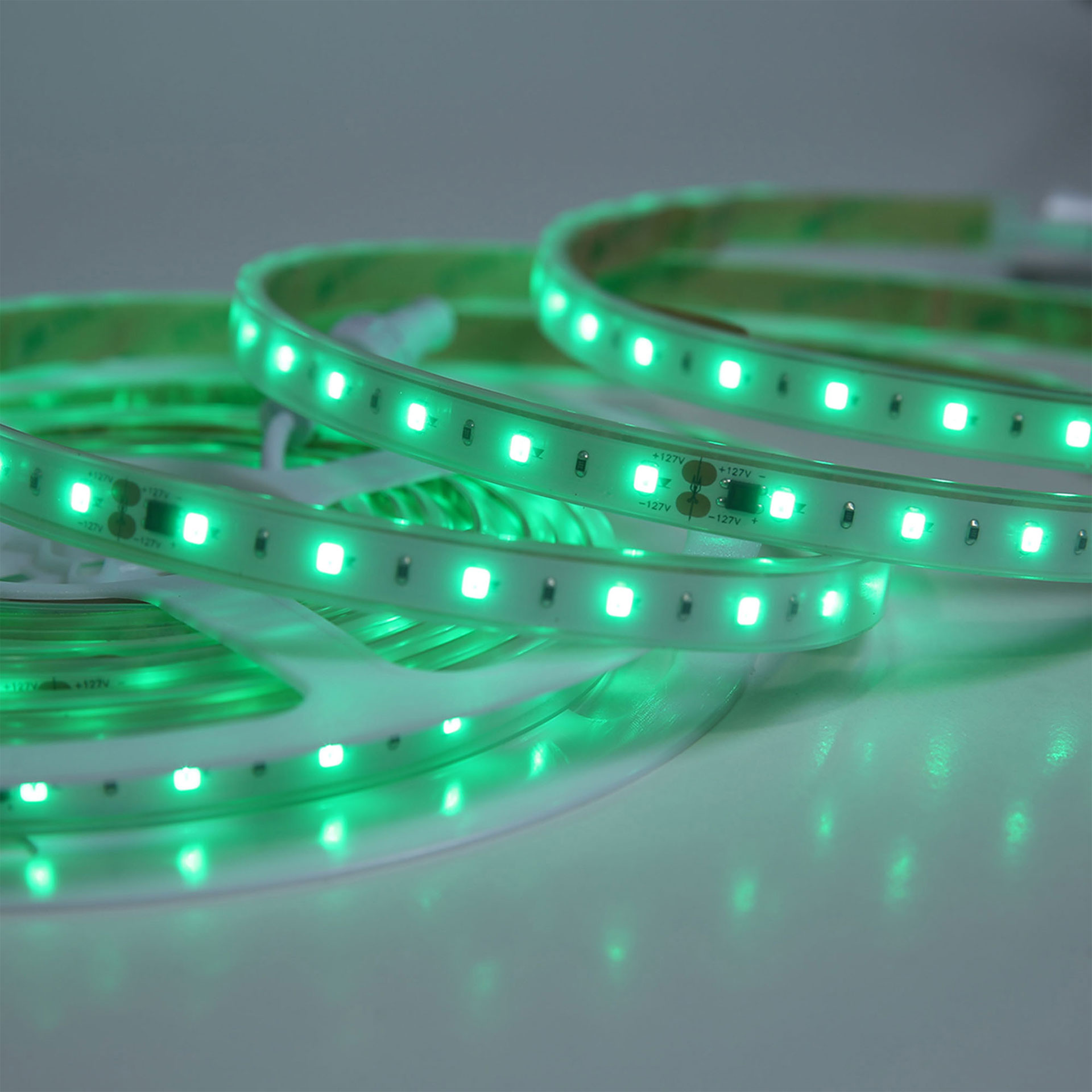 Tira Flexible 60 Leds X Metro, 2835 SMD 127 V, Exterior verde Tira Flexible 60 Leds X Metro, 2835 SMD 127 V, Exterior verde