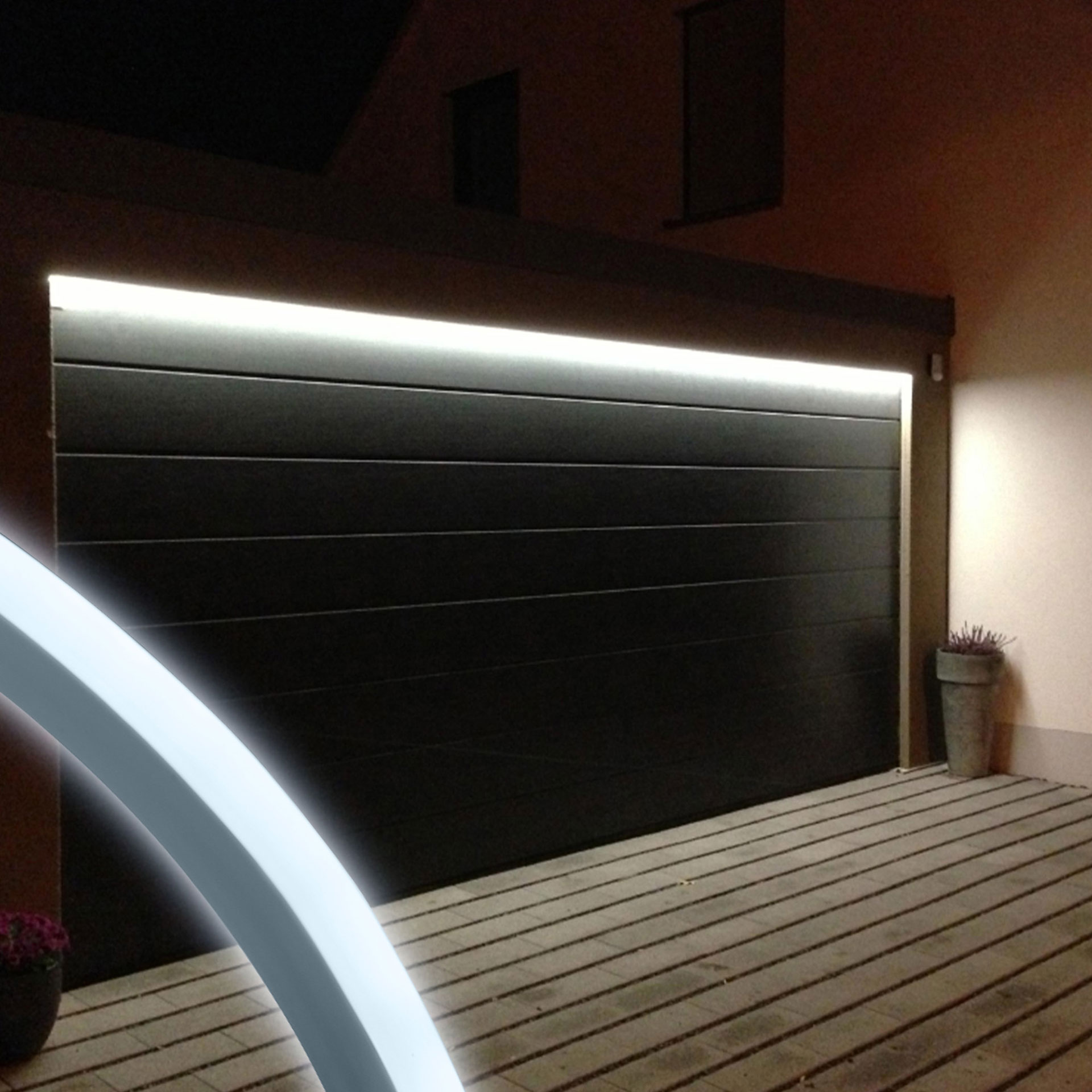 Manguera flexible 120 LEDs por metro,  2835 SMD NEÓN, exterior 10 m. Luz de Día