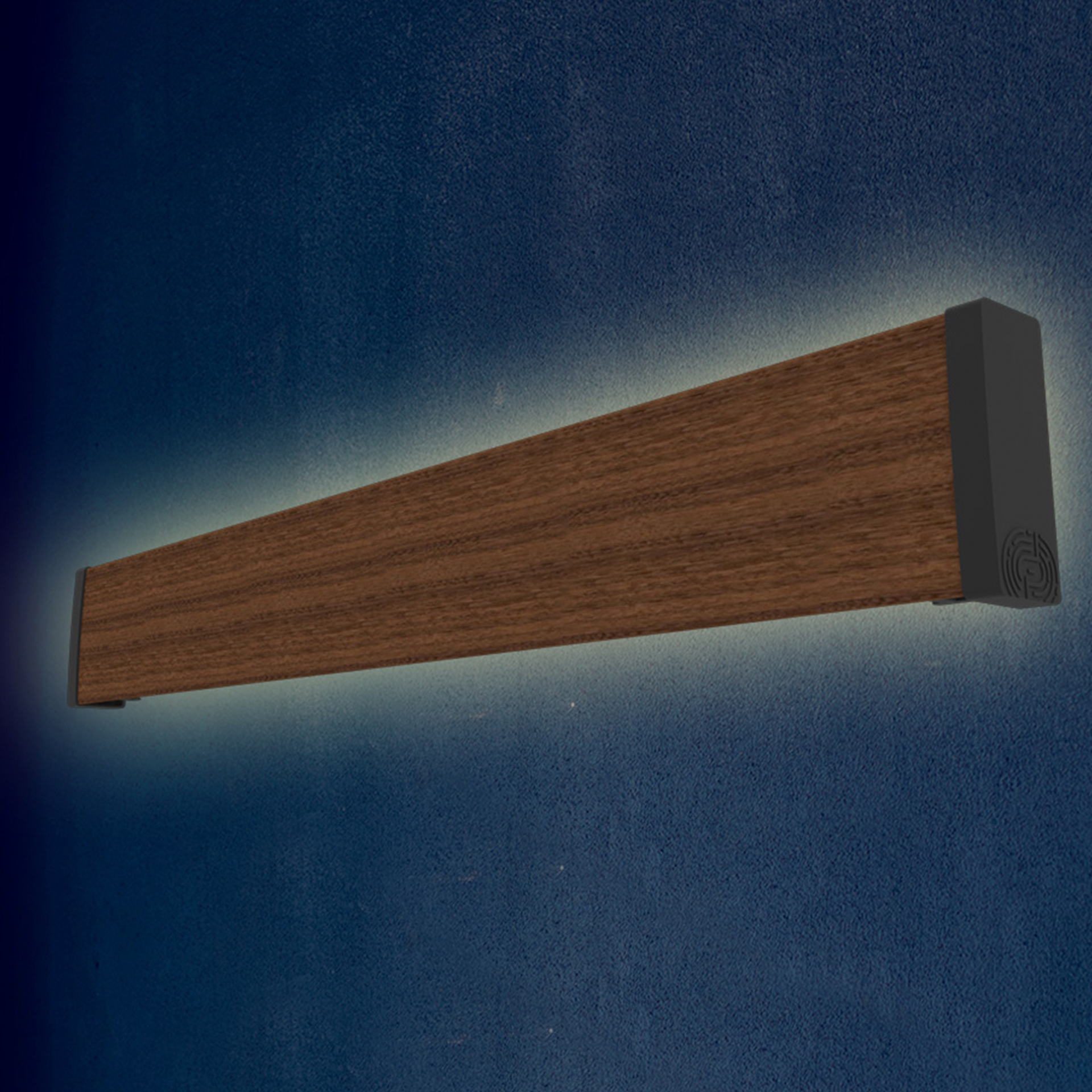 Luminario arbotante de 50cm en color madera nogal con iluminación blanco cálido