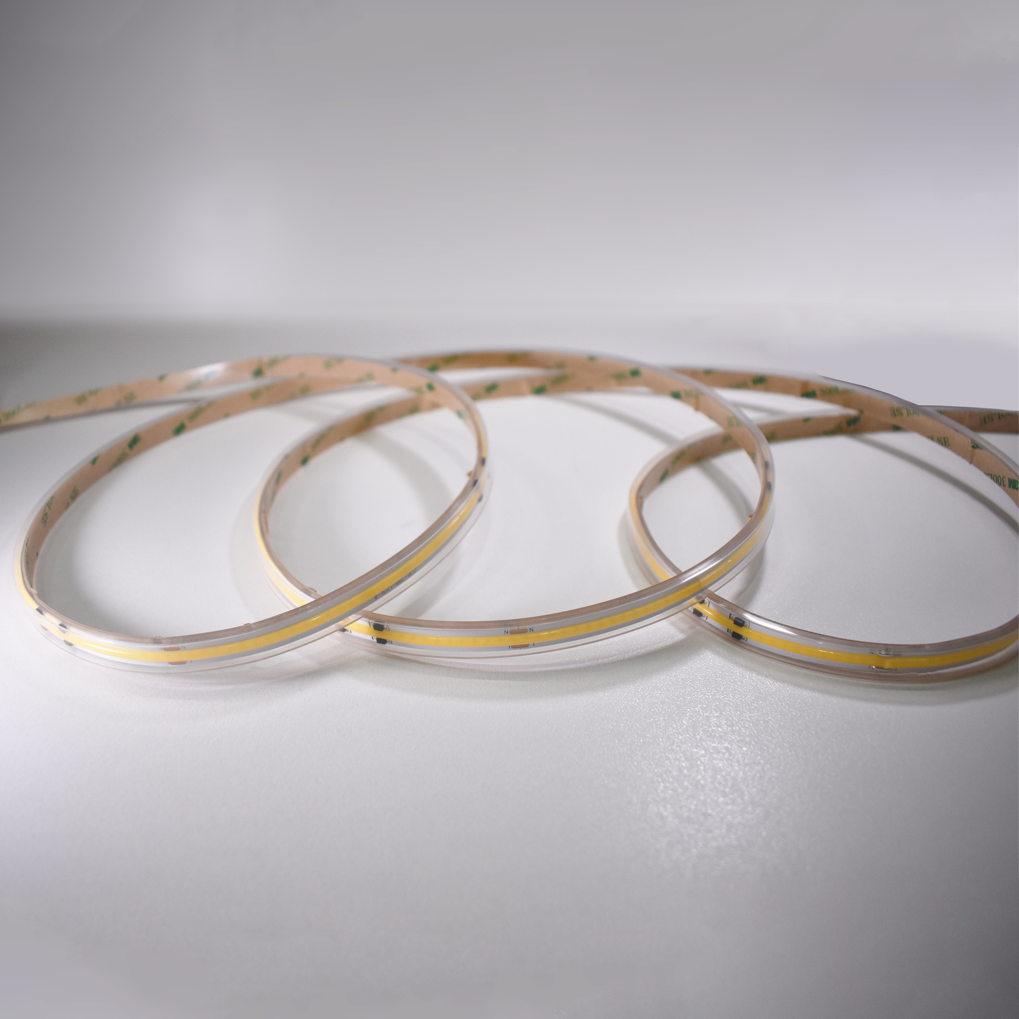 Tira flexible 288 LEDs por metro, COB 127 V, exterior. Blanco Cálido