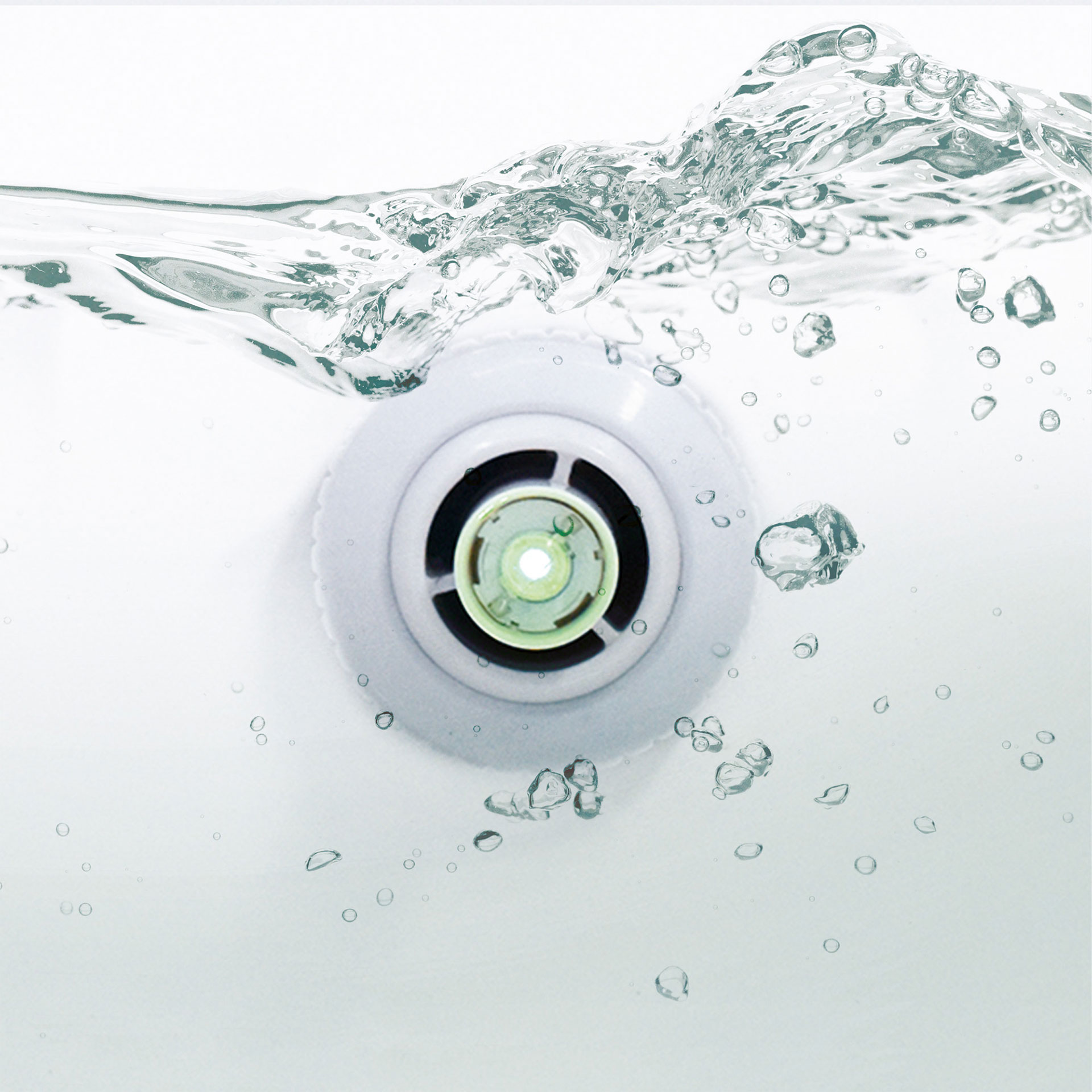 Luminario sumergible para chorro de piscina en color blanco cálido