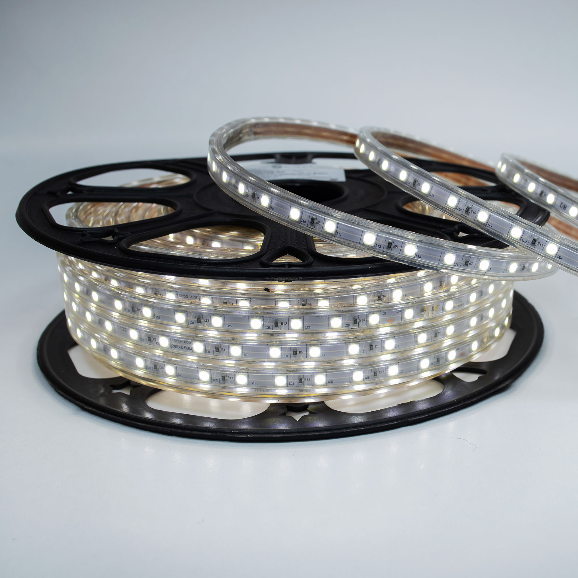 MANGUERA DE LED 5050 SMD 127V / LUZ DE DÍA