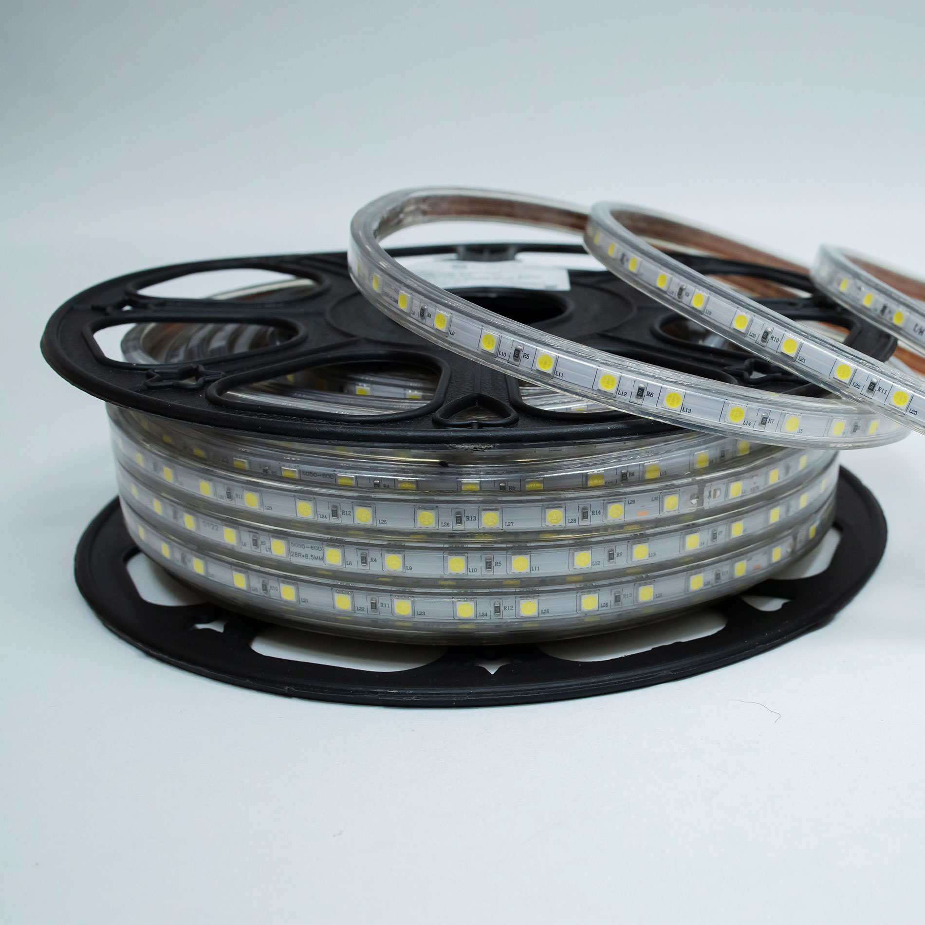 MANGUERA DE LED 5050 SMD 127V / LUZ DE DÍA